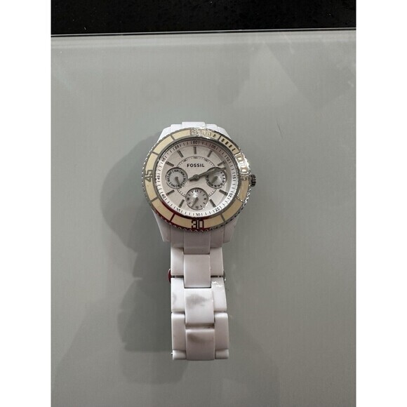 Sparkling Women's Fossil ES-2540‎ Triple Dial Watch Wr50 Stylish Needs Battery - Picture 1 of 6